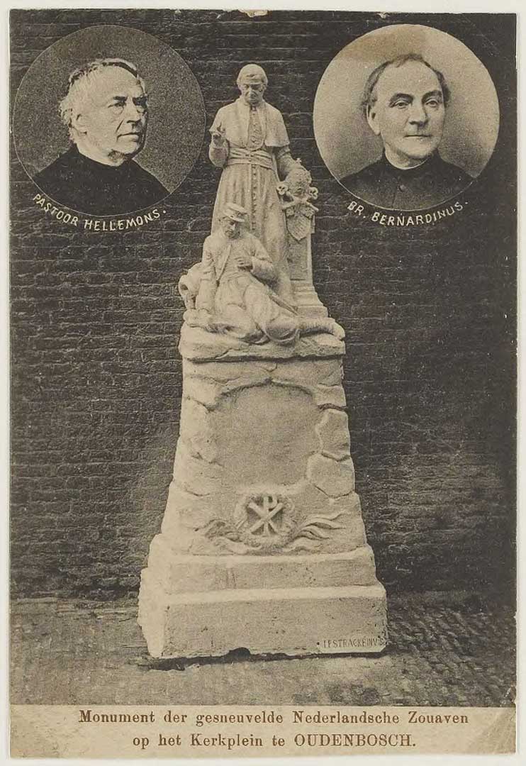 Pastoor Hellemons en het monument voor de gevallen zouaven in Oudenbosch (bron: West-Brabants Archief, RAW014012655)