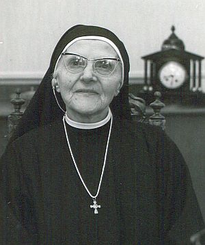 Boxmeer, zuster Josephina op de Weyer viert haar 70-jarig kloosterjubileum, 1965. Fotograaf: Fotostudio Jan Waarma. Bron: BHIC, fotonr. BOX0592